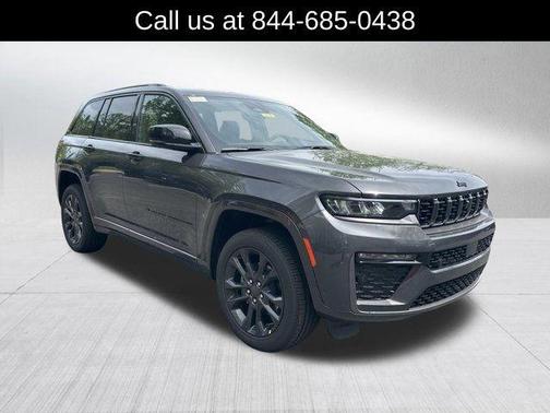 Metallic 2026 Jeep Grand Cherokee Limited