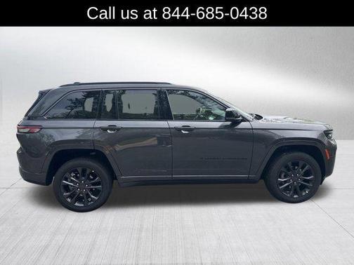Metallic 2026 Jeep Grand Cherokee Limited