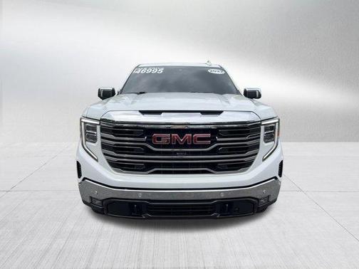 Summit White 2022 GMC Sierra 1500 SLT