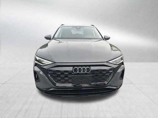 2024 Audi Q8 e-tron Premium