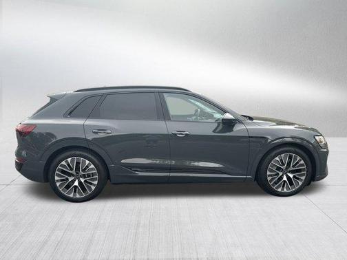 2024 Audi Q8 e-tron Premium