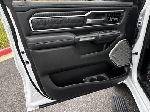 Bright White Clearcoat 2027 RAM 1500