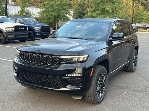 2025 Jeep Grand Cherokee Summit