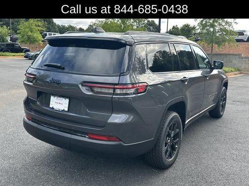 2025 Jeep Grand Cherokee L Laredo