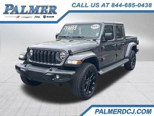 Granite Crystal Clearcoat Metallic 2025 Jeep Gladiator Sport