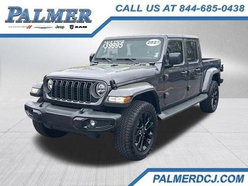 Granite Crystal Clearcoat Metallic 2025 Jeep Gladiator Sport