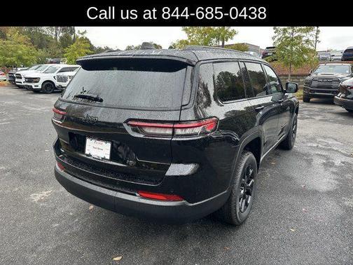 2025 Jeep Grand Cherokee L Laredo