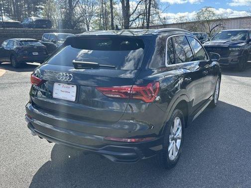 2022 Audi Q3 45 S line Premium