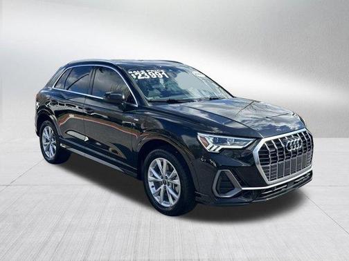 2022 Audi Q3 45 S line Premium