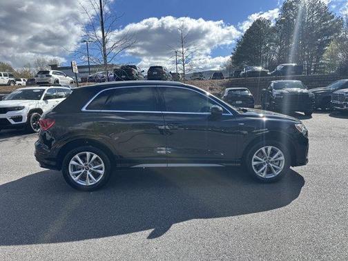 2022 Audi Q3 45 S line Premium