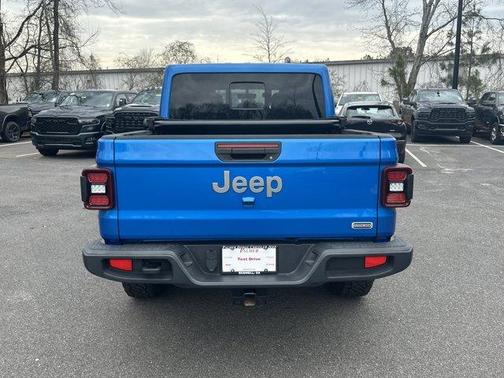 2022 Jeep Gladiator Overland