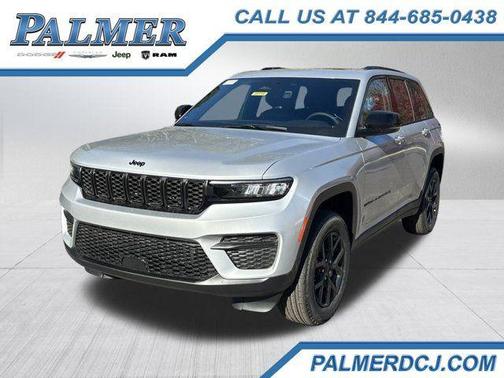2025 Jeep Grand Cherokee Laredo