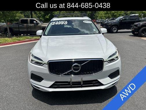 Crystal White 2020 Volvo XC60 T5 Momentum