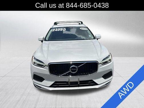 Crystal White 2020 Volvo XC60 T5 Momentum
