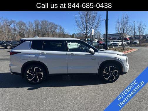 2024 Mitsubishi Outlander PHEV SE