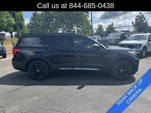 Black Metallic 2022 Ford Explorer XLT
