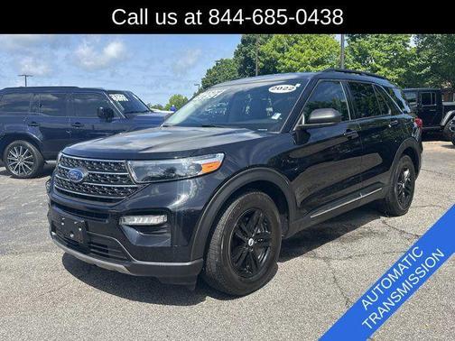 Black Metallic 2022 Ford Explorer XLT
