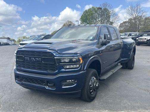 Patriot Blue Pearlcoat 2024 RAM 3500 Limited
