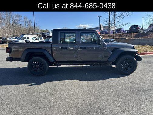2026 Jeep Gladiator Sport