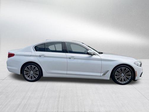 White Metallic 2017 BMW 530 i xDrive