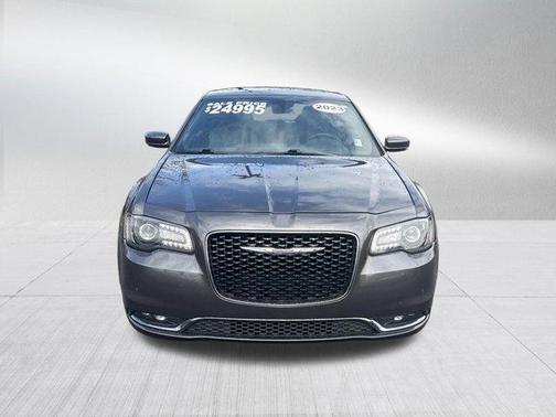 2019 Chrysler 300 S
