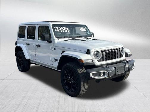 2025 Jeep Wrangler 4xe Sahara