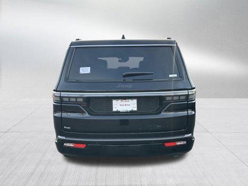 2026 Jeep Grand Wagoneer 