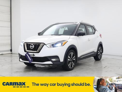 2019 Nissan Kicks SR