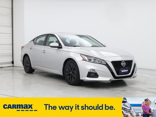 2019 Nissan Altima SV