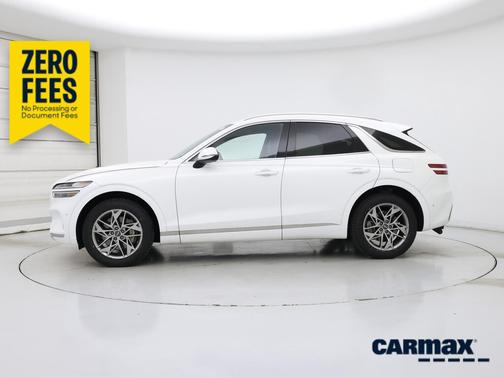 White 2023 Genesis GV70