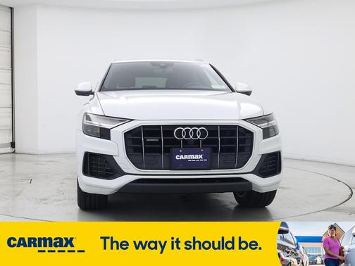 2019 Audi Q8 Premium Plus