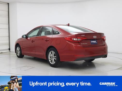 Red 2017 Hyundai SONATA SE