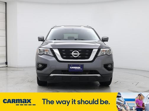2020 Nissan Pathfinder SL