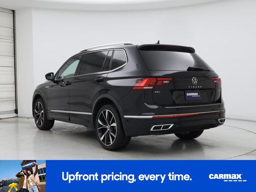 Black 2022 Volkswagen Tiguan SEL R-Line