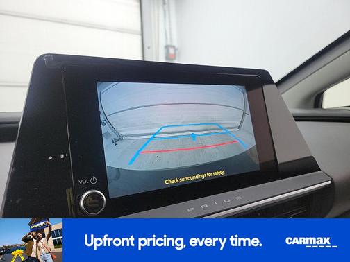 2025 Toyota Prius LE