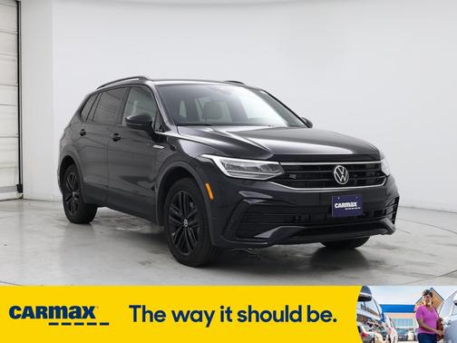 2022 Volkswagen Tiguan SE R-Line Black