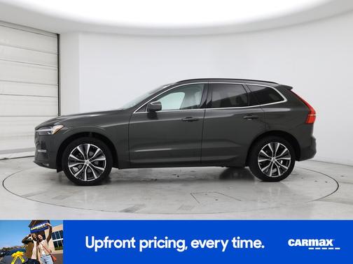 2022 Volvo XC60 B5 Momentum