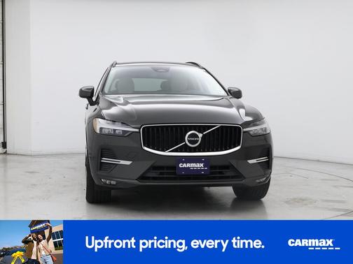 2022 Volvo XC60 B5 Momentum