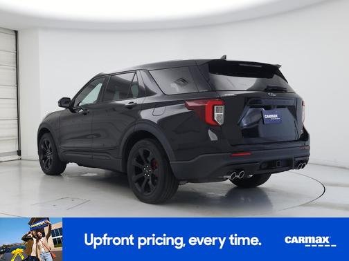 Black 2022 Ford Explorer ST