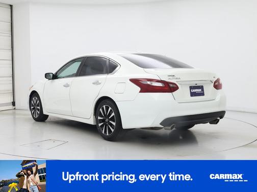 White 2018 Nissan Altima SV