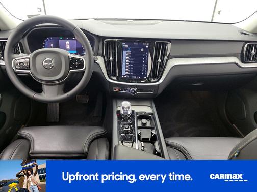 2024 Volvo V60 Cross Country B5 Ultimate