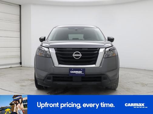 2024 Nissan Pathfinder S
