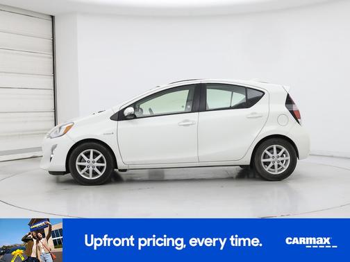 White 2015 Toyota Prius c Three