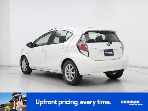 White 2015 Toyota Prius c Three