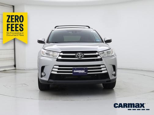 Silver 2019 Toyota Highlander XLE