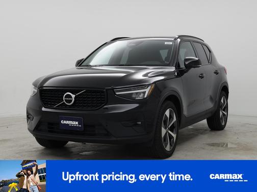 Black 2023 Volvo XC40 B5 Plus Bright Theme