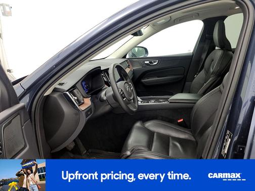 2023 Volvo XC60 B5 Ultimate Bright Theme