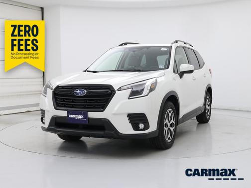 White 2024 Subaru Forester Premium