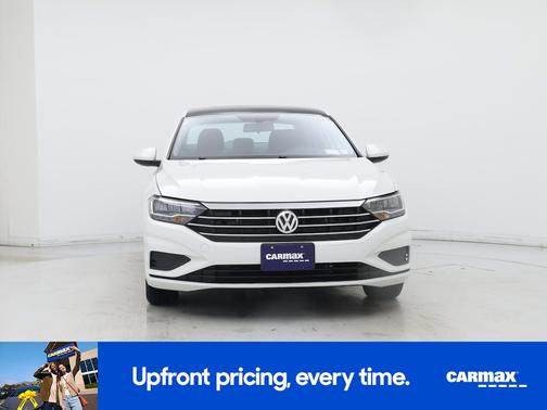 White 2019 Volkswagen Jetta SE