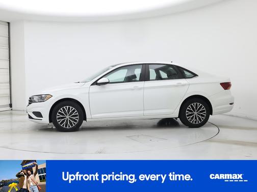 White 2019 Volkswagen Jetta SE
